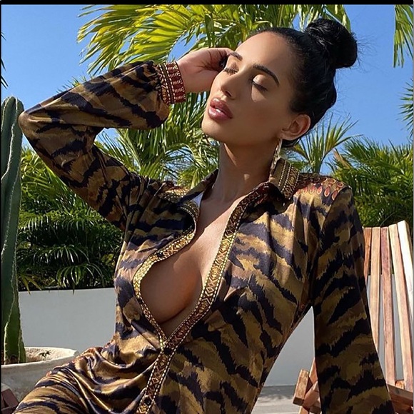 ♻️FASHION NOVA VERY SEXY WILD DAY DIVA MINI DRESS - Picture 2 of 11